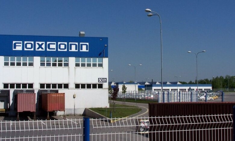 کارخانه اصلی آیفون فاکسکان از ماه آینده به ظرفیت تولید کامل خود بازمی‌گردد