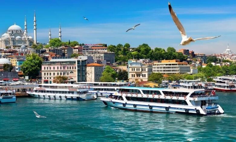 چه فصلی برای سفر به استانبول مناسب است؟